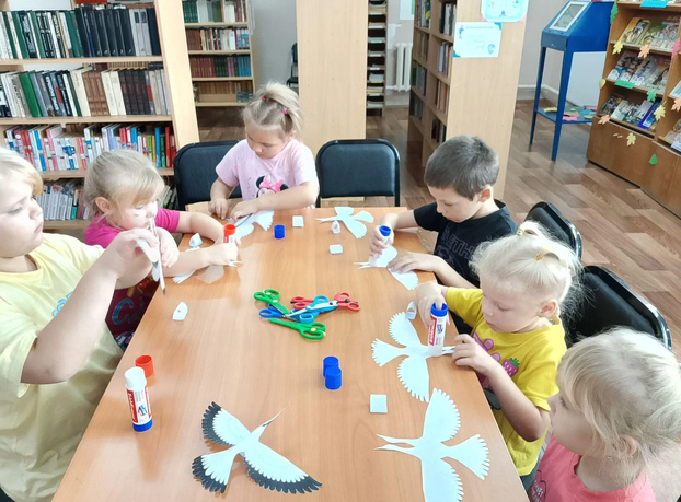 Праздник белых журавлей
